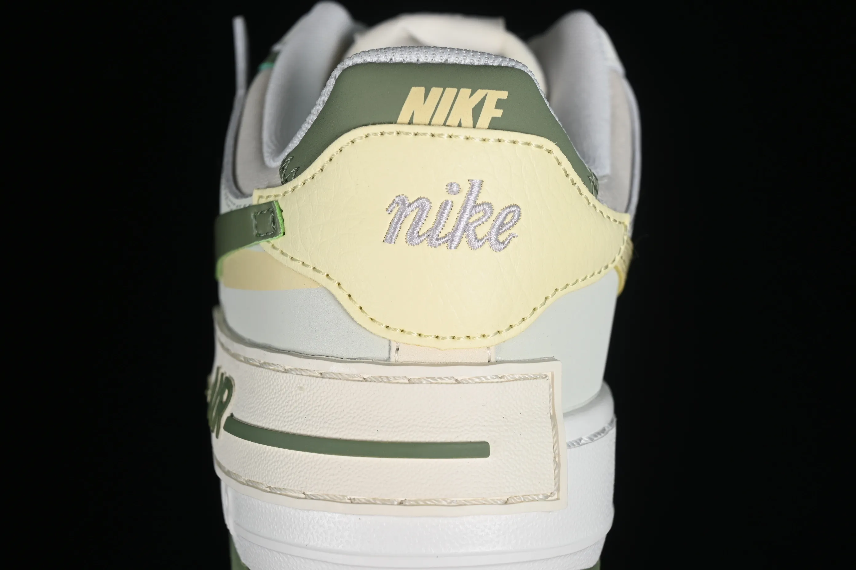All Categories Nk Air Force 1 Air Force Series Nk Air Force 1 Shadow Air Force Lightweight Increase Nk Air Force 1 Shadow Air Force One Lightweight Increase Low-top Versatile Sneakers FN6335-101